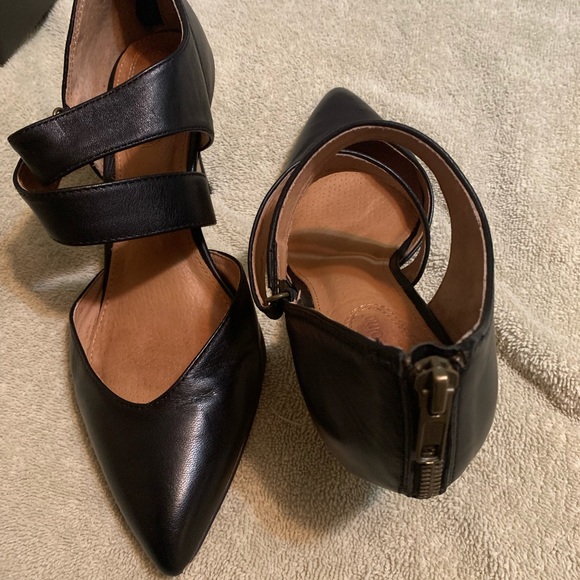 Corso Como Classic Black Pump - Genuine Leather - Picture 3 of 7